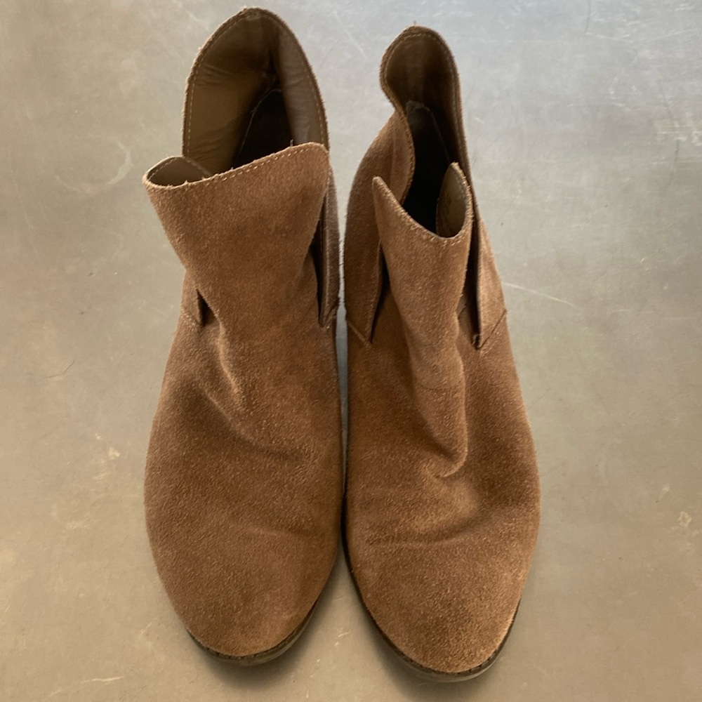…me Too Booties